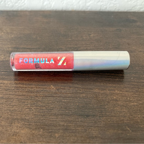 Formula Z Cosmetics Luxe Diamond Lipgloss in Boss - Picture 3 of 4